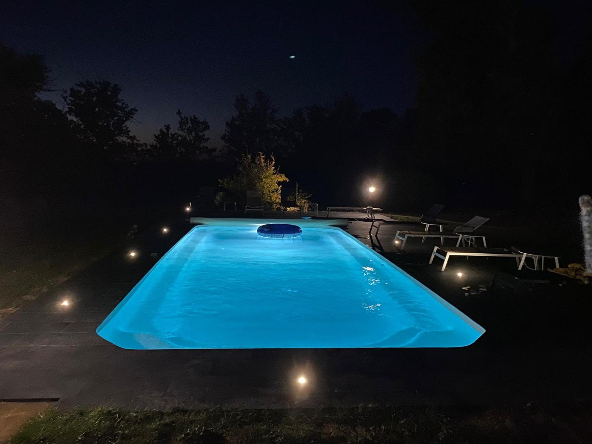 Bed and Breakfast Domaine De Treuillaud Villers-les-Ormes Exterior foto